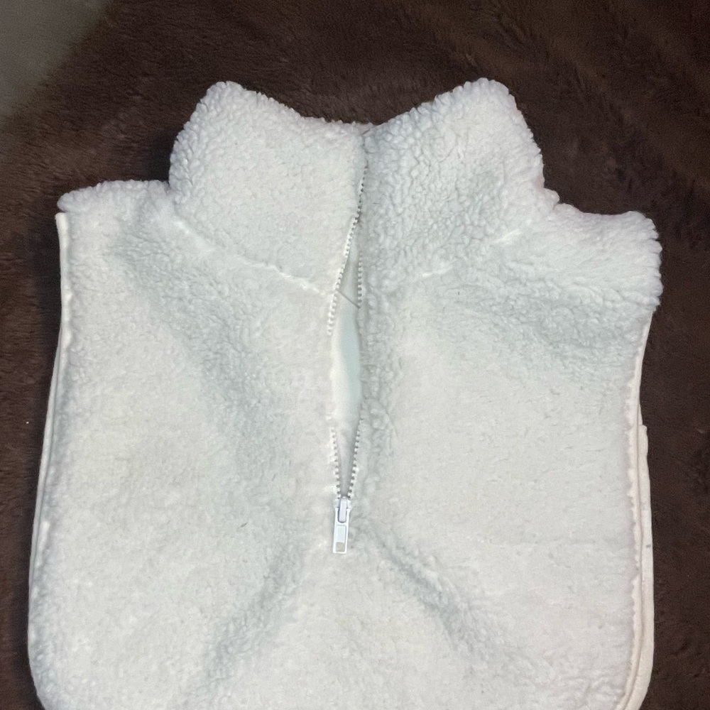 H&M Crop White Sherpa Vest
